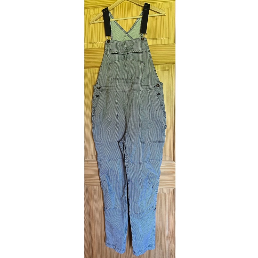 Duluth Trading Women’s Rootstock Gardening Overalls size M 31 inseam VGC